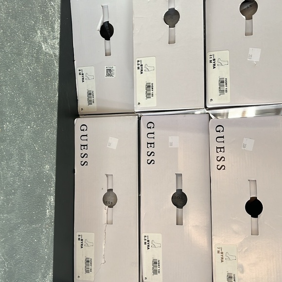 GUESS Womens Ivory 1-1/2" Platform Logo Byra Square Toe Block Heel Booties - Picture 9 of 9